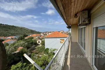 Apartmenthaus in ruhiger Lage