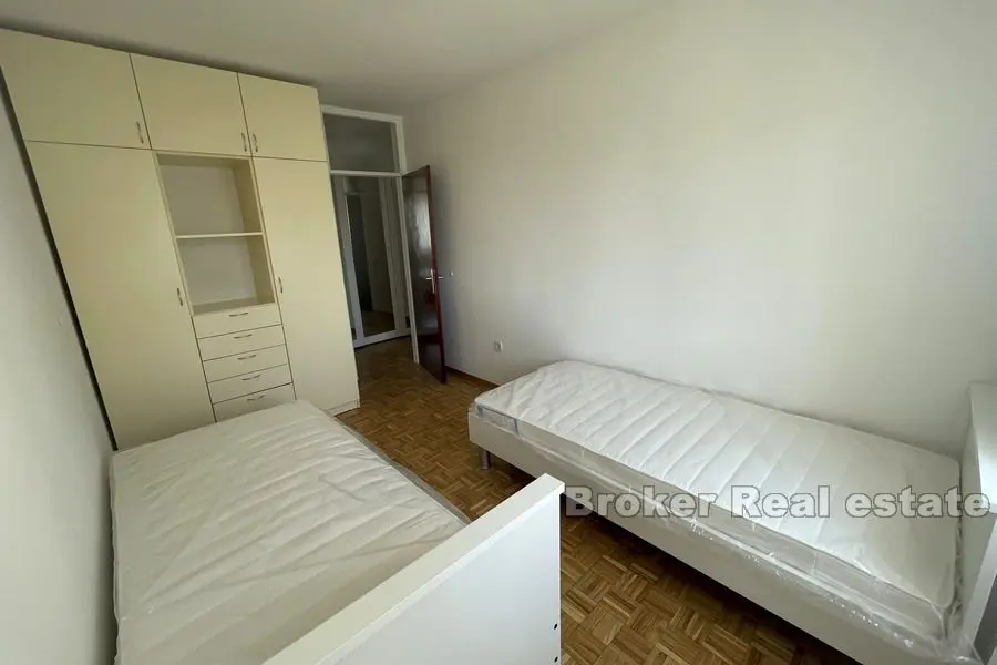 Blatine, spazioso appartamento con due camere da letto