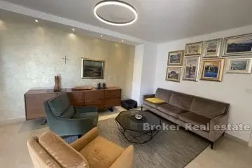 Trstenik, spacious three-bedroom apartment