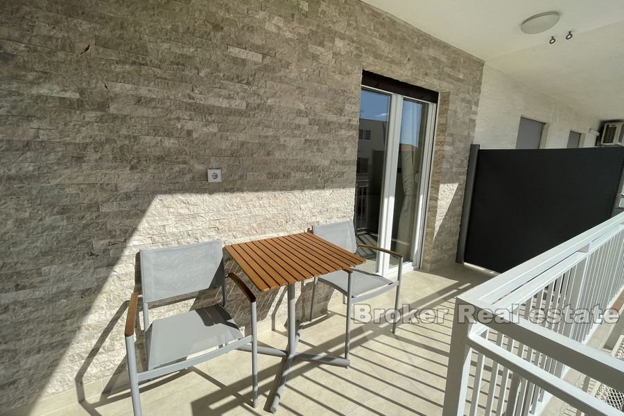 Trstenik, przestronny apartament z trzema sypialniami