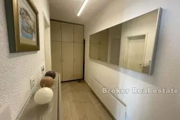 Trstenik, spacious three-bedroom apartment