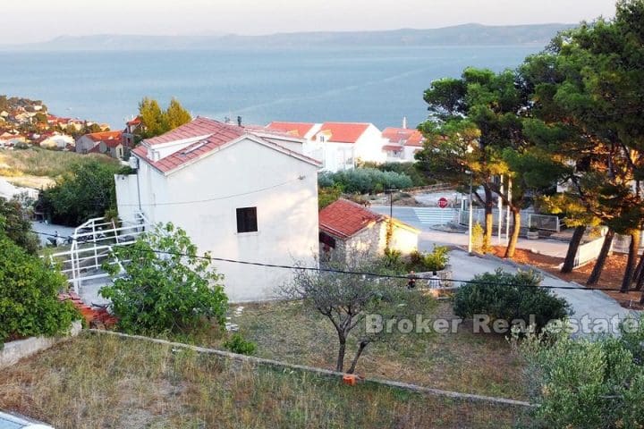 Apartment house with a panoramic sea view