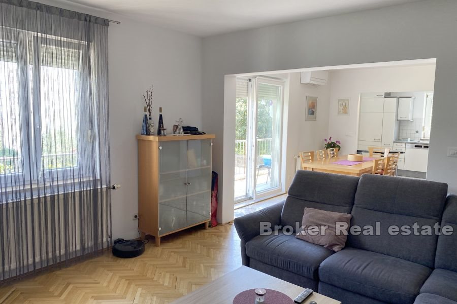 Blatine - Spacious apartment in a great location