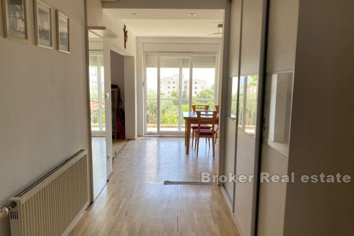 Blatine - Spacious apartment in a great location