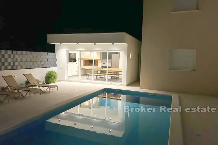 Lyxig villa med pool