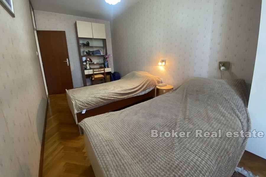 Trstenik, spacious two-bedroom apartment