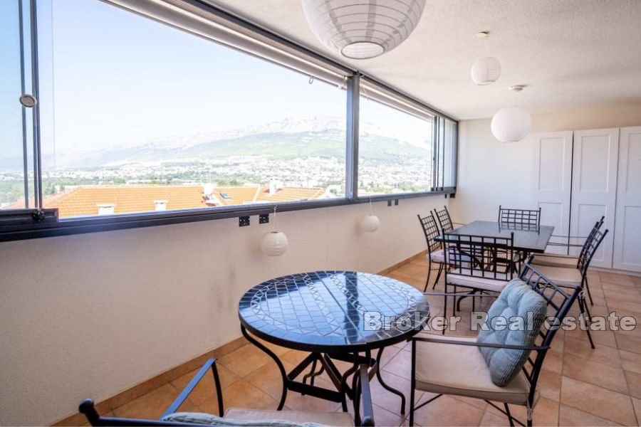 Two-bedroom duplex apartment in the vicinity of Split