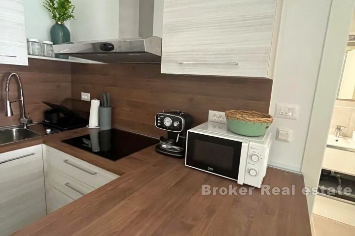 Modernly furnished one-bedroom apartment