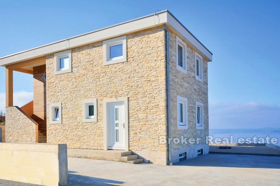Apartment house with open sea view