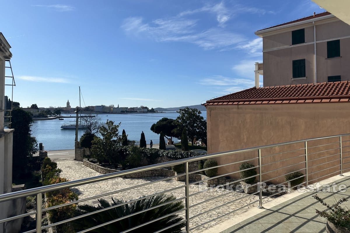 001-2043-102-Zadar-Apartment-house-first-row-to-the-sea-for-sale