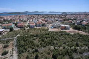 Spacious building plot with sea view