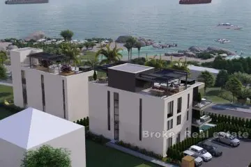 Apartments in the first row to the sea