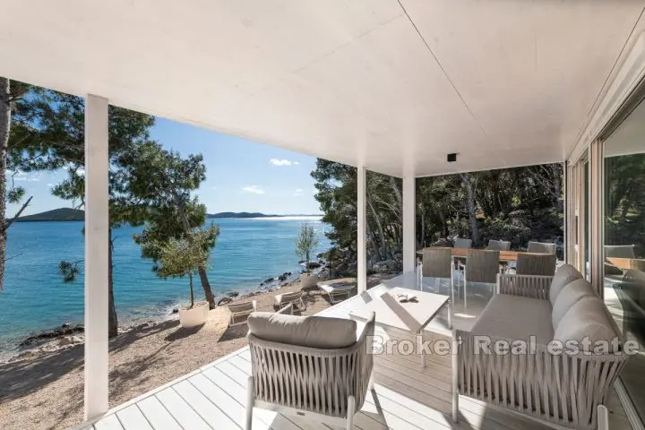 001-2043-119-Zadar-Unique-investment-opportunity-right-next-to-the-sea