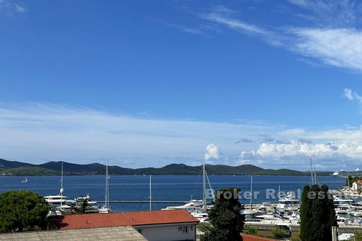 Wohnung in einem Neubau in elitärer Lage mit Blick auf das Meer