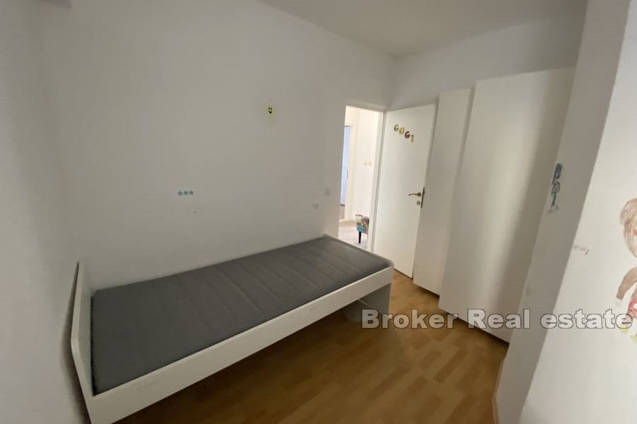 Žnjan, spazioso appartamento con tre camere da letto