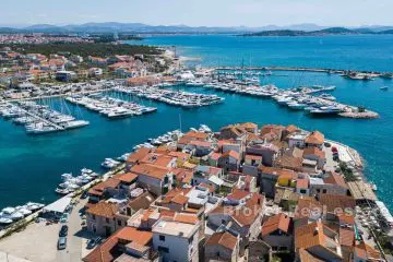 001-2044-11-Vodice-Stone-house-with-rooftop-terrace-and-jacuzzi-for-sale