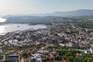 Enebolig med panoramautsikt over havet