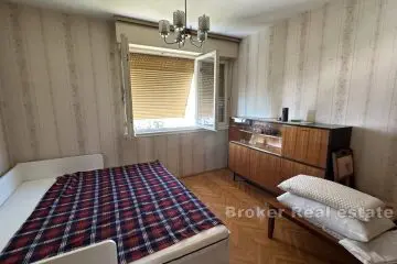 Comfortable two-bedroom apartment in a prime location