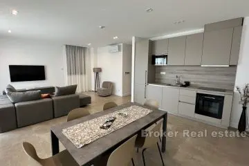 Spacious two-bedroom apartment for long-term rent (first move-in)