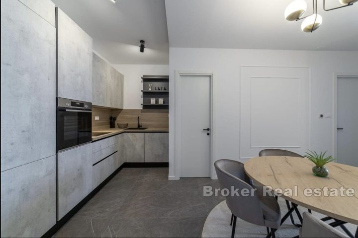 Appartement moderne d'une chambre avec vue sur la mer