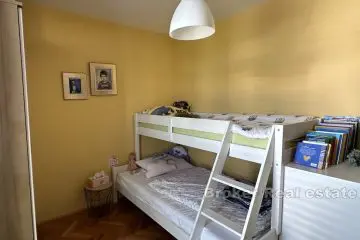 Atrakcyjny apartament z dwiema sypialniami w doskonałej lokalizacji