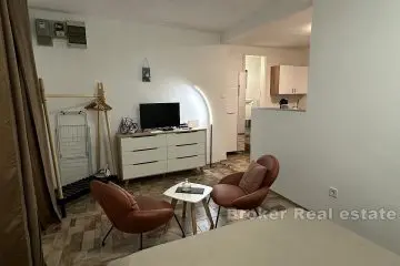 Neu renoviertes Studio-Apartment in begehrter Lage