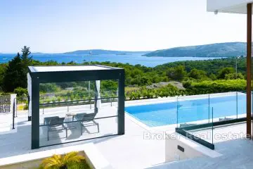 Exklusive Villa mit Meerblick