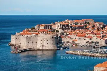 Exklusives Haus mit vier Etagen in unmittelbarer Nähe der Altstadt, Stradun