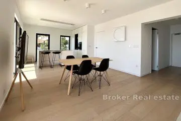 Luxuriöses Apartment mit herrlichem Blick auf die Altstadt und das Meer