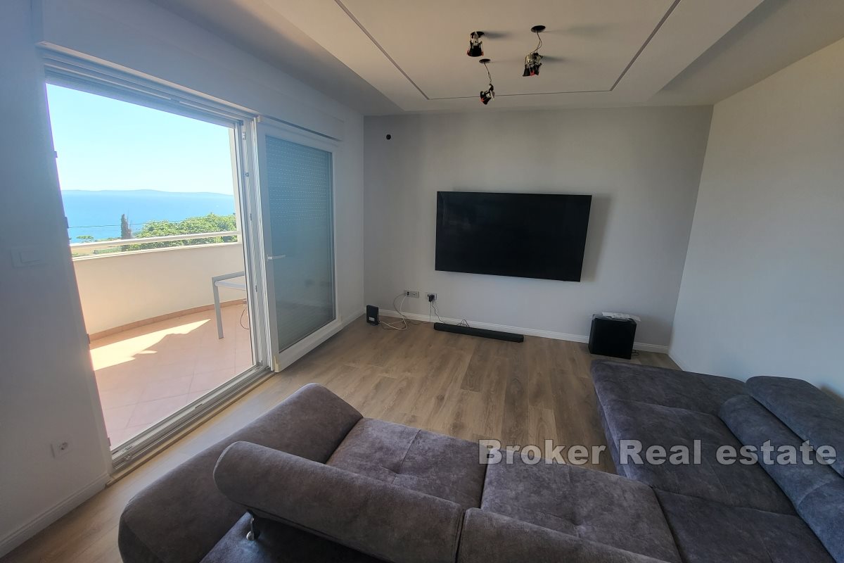 001-2047-05-Split-Pazdigrad-Modern-apartment-with-a-sea-view-for-sale