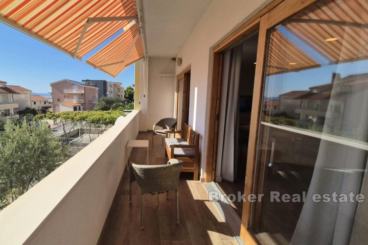 001-2047-25-Makarska-Modern-apartment-with-garage-for-sale