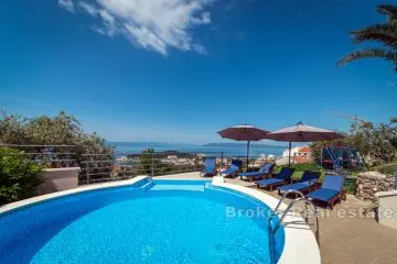 001-2048-02-Makarska-Attractive-villa-with-a-sea-view-for-sale