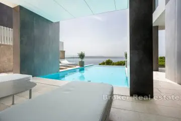 Villa de luxe avec une belle vue et proche de la mer
