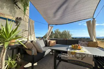 One-bedroom apartment with a sea view