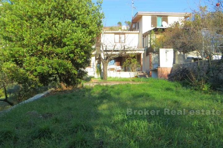 House on 2 floors, with sea view, for sale