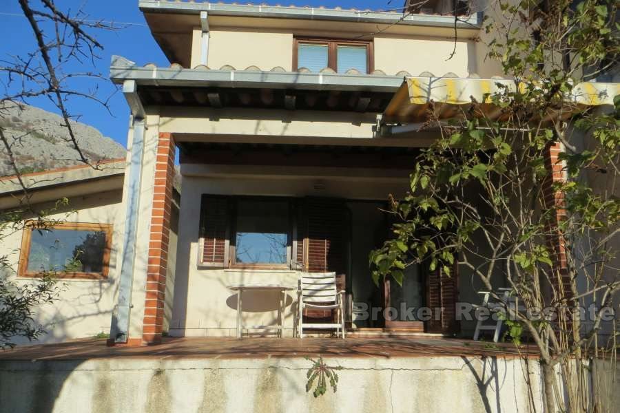 House on 2 floors, with sea view, for sale