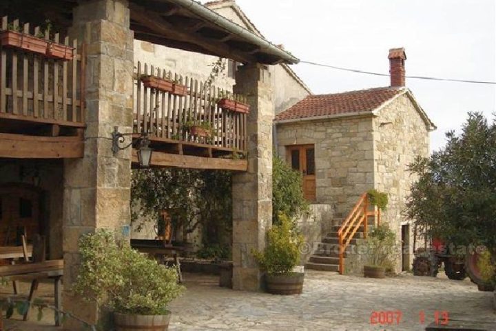 Eco Village with 9 houses, for sale