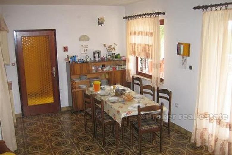 Beautiful family house with an open sea view, for sale