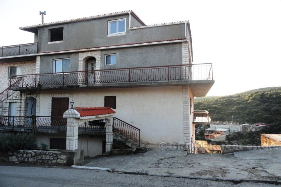 Квартира в 100 метрах от моря, продается