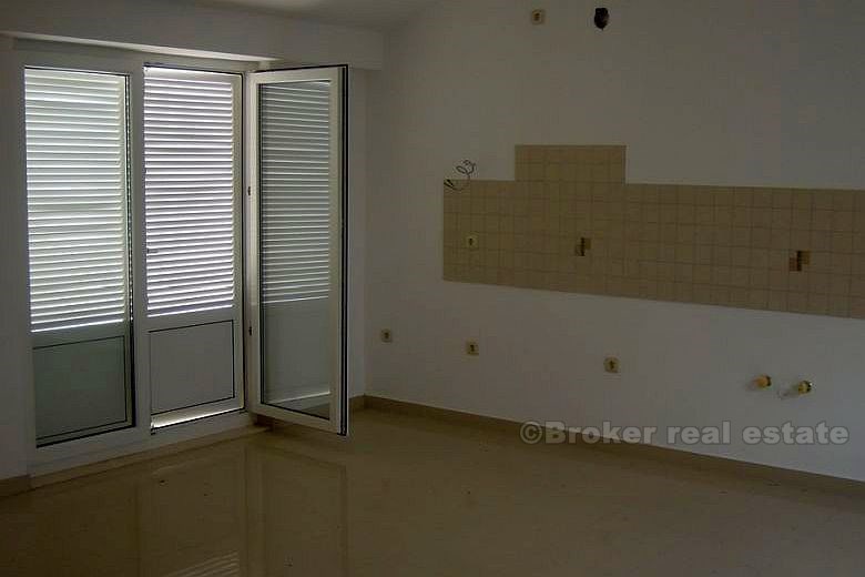 Apartment with 3 rooms, for sale