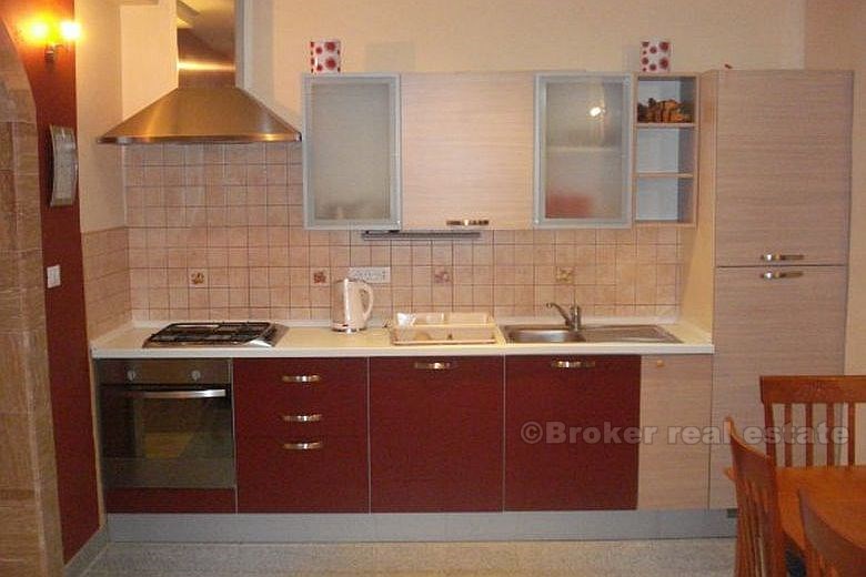 Apartment in private house, for rent
