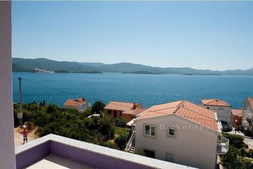 House with sea view on 3 floors, for sale