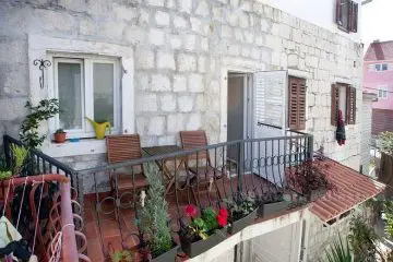 Luxury renovated stone house, for sale