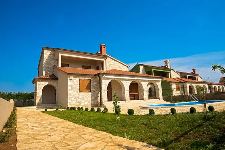 New villa with a pool, for sale