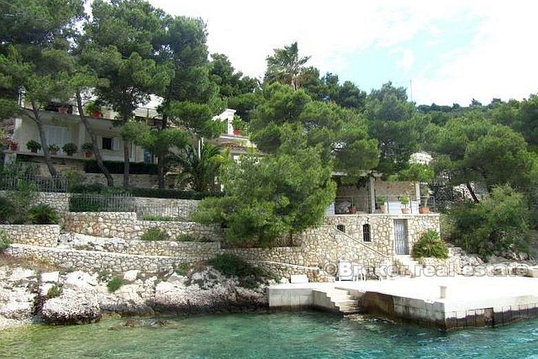 House / Villa on the sea, for rent