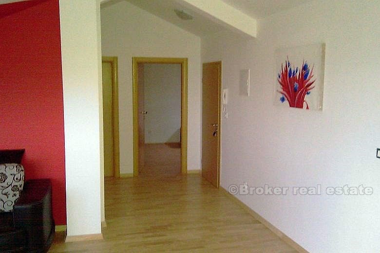 Fully furnished and equipped apartment