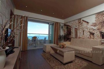Penthouse by the sea, for sale