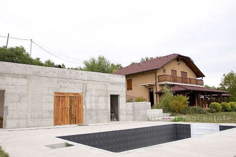 Casa di lusso con piscina, in vendita