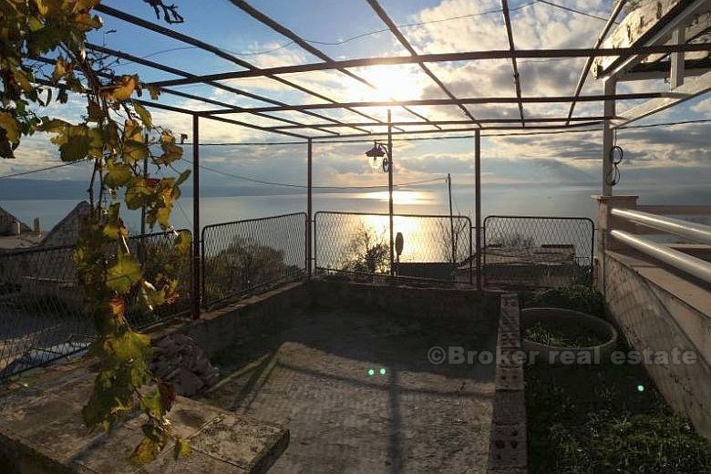 Semi detached house with open sea view, for sale