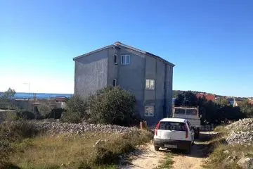Apartment house with the sea view